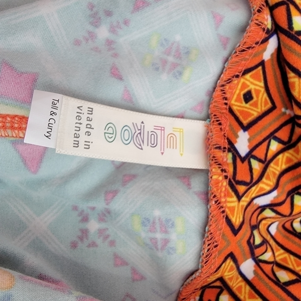 Luluroe Orange Printed Pattern Leggings Size Tall and Curvy - Picture 3 of 3